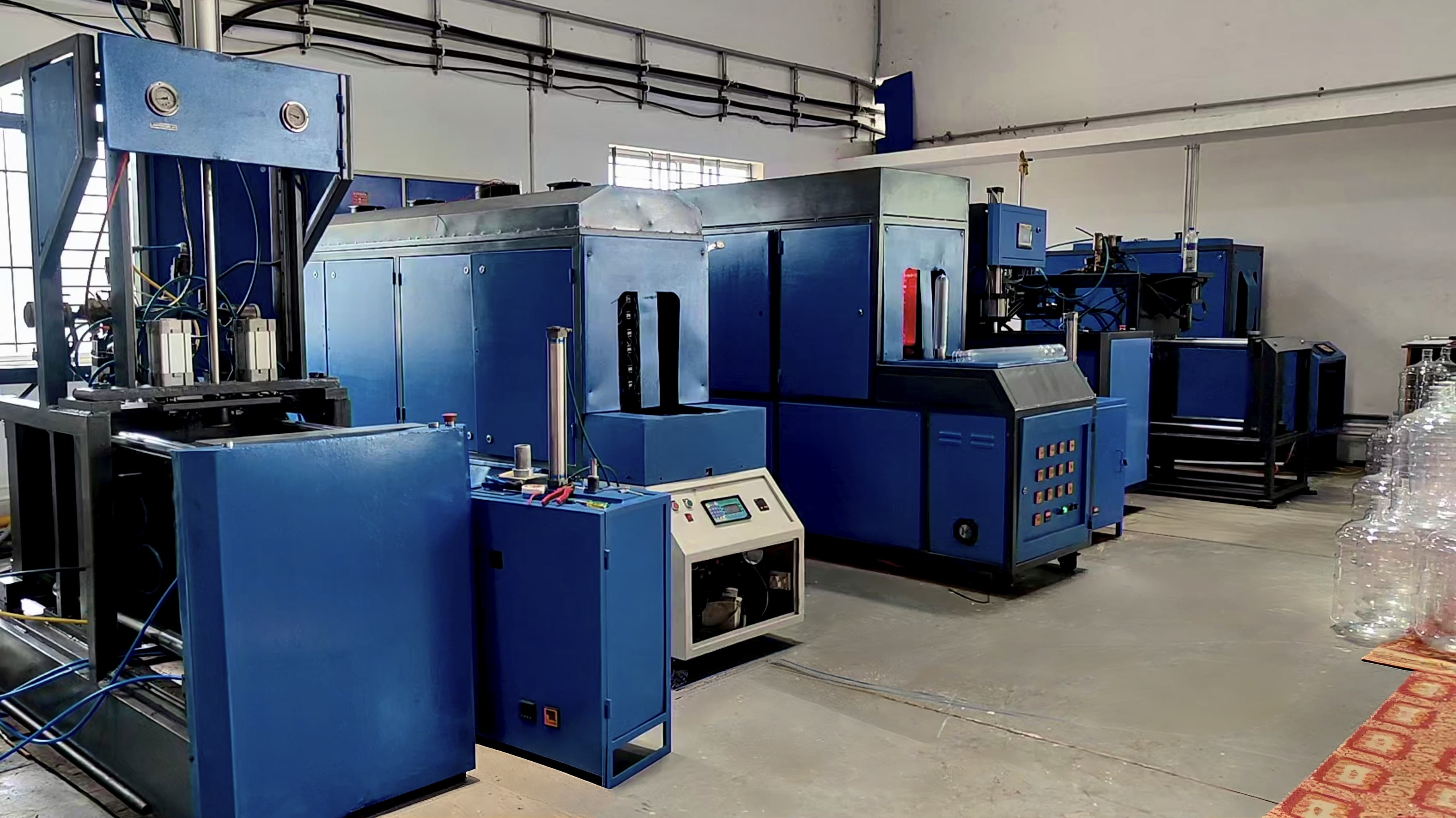 Blow molding setup at Blue In Polymers